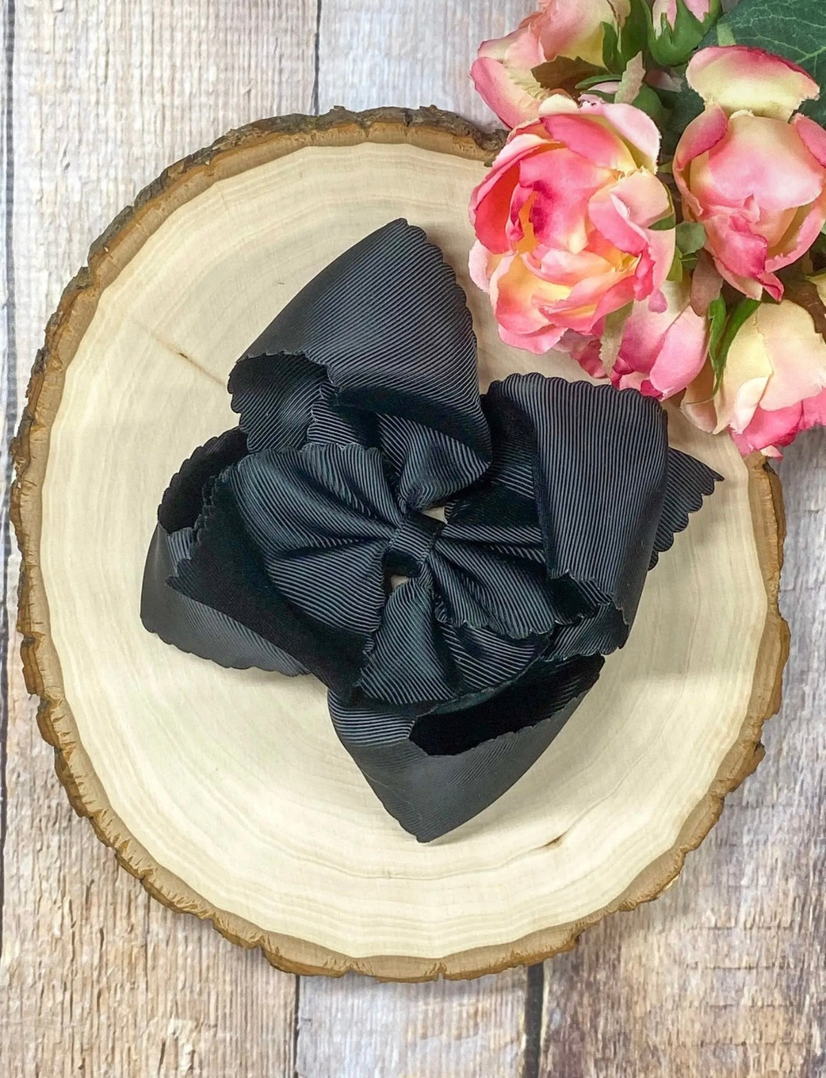 Scallop 5 Inch Bows